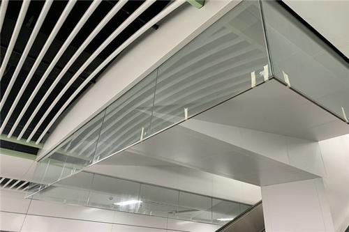 擋煙垂壁 擋煙垂壁